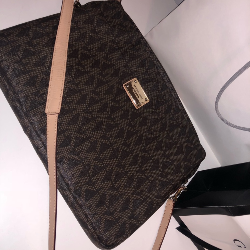 Michael kors laptop bag
